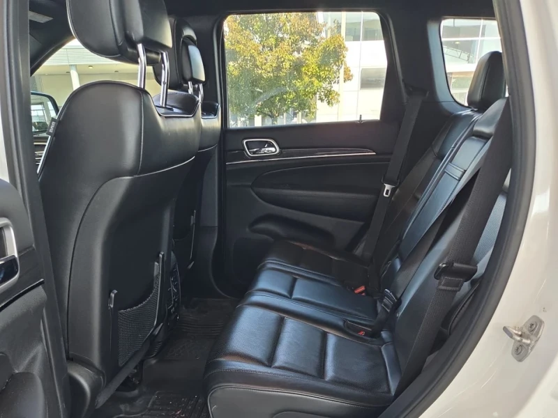 Jeep Grand cherokee Overland* Пано* Подгрев* Обдух, снимка 13 - Автомобили и джипове - 52317875