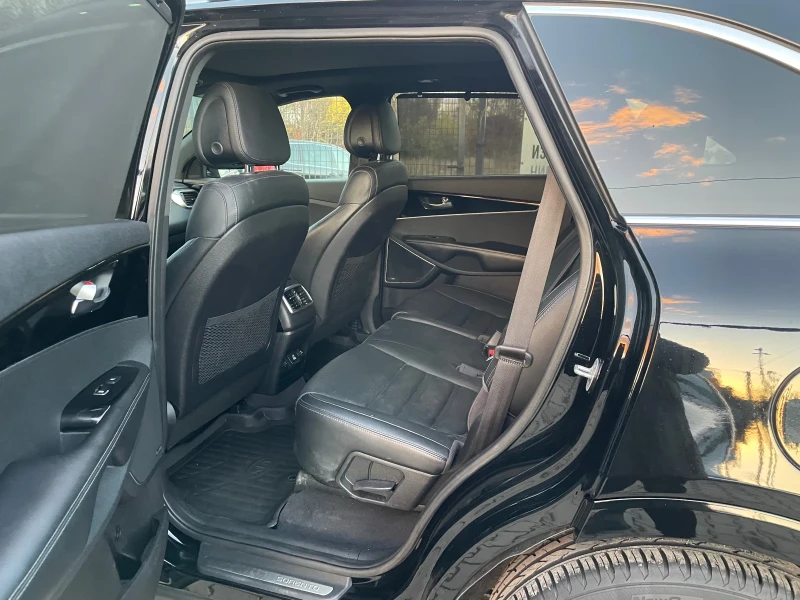 Kia Sorento   3.3* 6+ 1* Keyless Go* подгрев\обдухване* панора, снимка 9 - Автомобили и джипове - 52228972