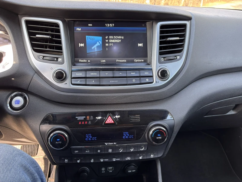 Hyundai Tucson 2.0 CRDi 184к.с. 4x4 GT Full Екстри, снимка 9 - Автомобили и джипове - 52624132