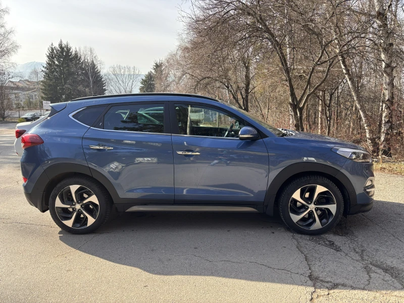 Hyundai Tucson 2.0 CRDi 184к.с. 4x4 GT Full Екстри, снимка 6 - Автомобили и джипове - 52624132