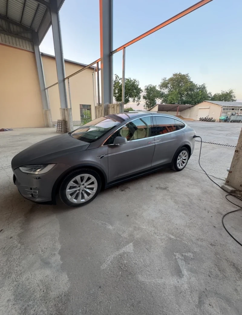 Tesla Model X 100D, снимка 4 - Автомобили и джипове - 56153445