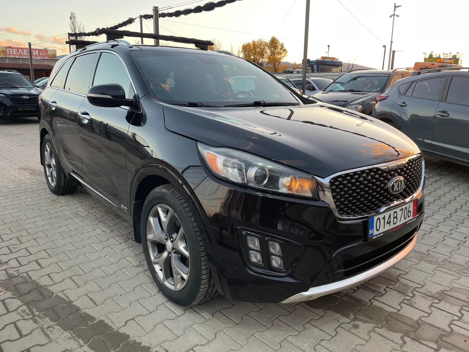 Kia Sorento   3.3* 6+ 1* Keyless Go* подгрев\обдухване* панора - изображение 3