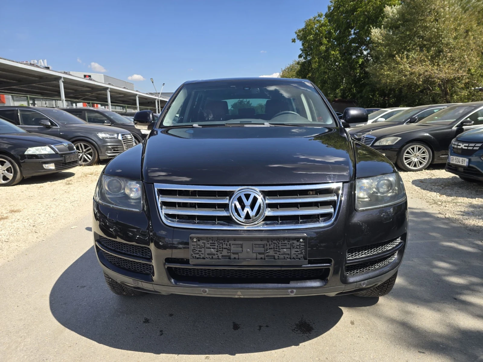 VW Touareg 3.0TDI 224к.с  4x4 Топ състояние , снимка 5 - Автомобили и джипове - 53009534