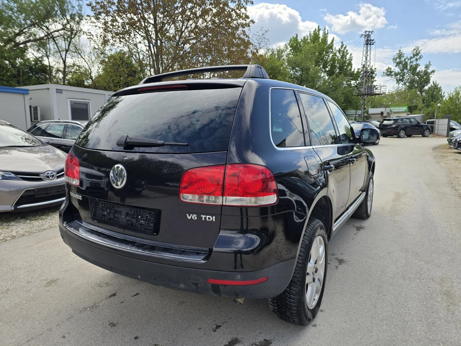 VW Touareg 3.0TDI 224к.с  4x4 Топ състояние , снимка 4 - Автомобили и джипове - 53009534