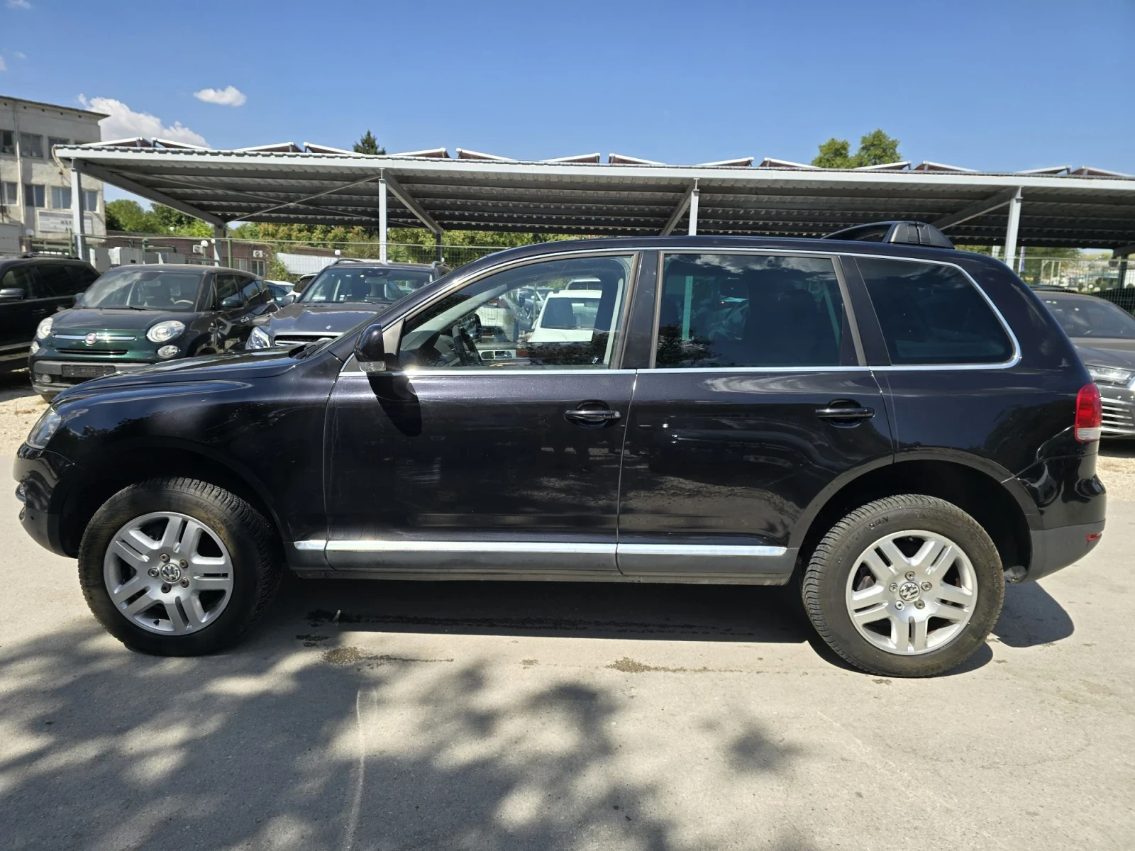 VW Touareg 3.0TDI 224к.с  4x4 Топ състояние , снимка 7 - Автомобили и джипове - 53009534