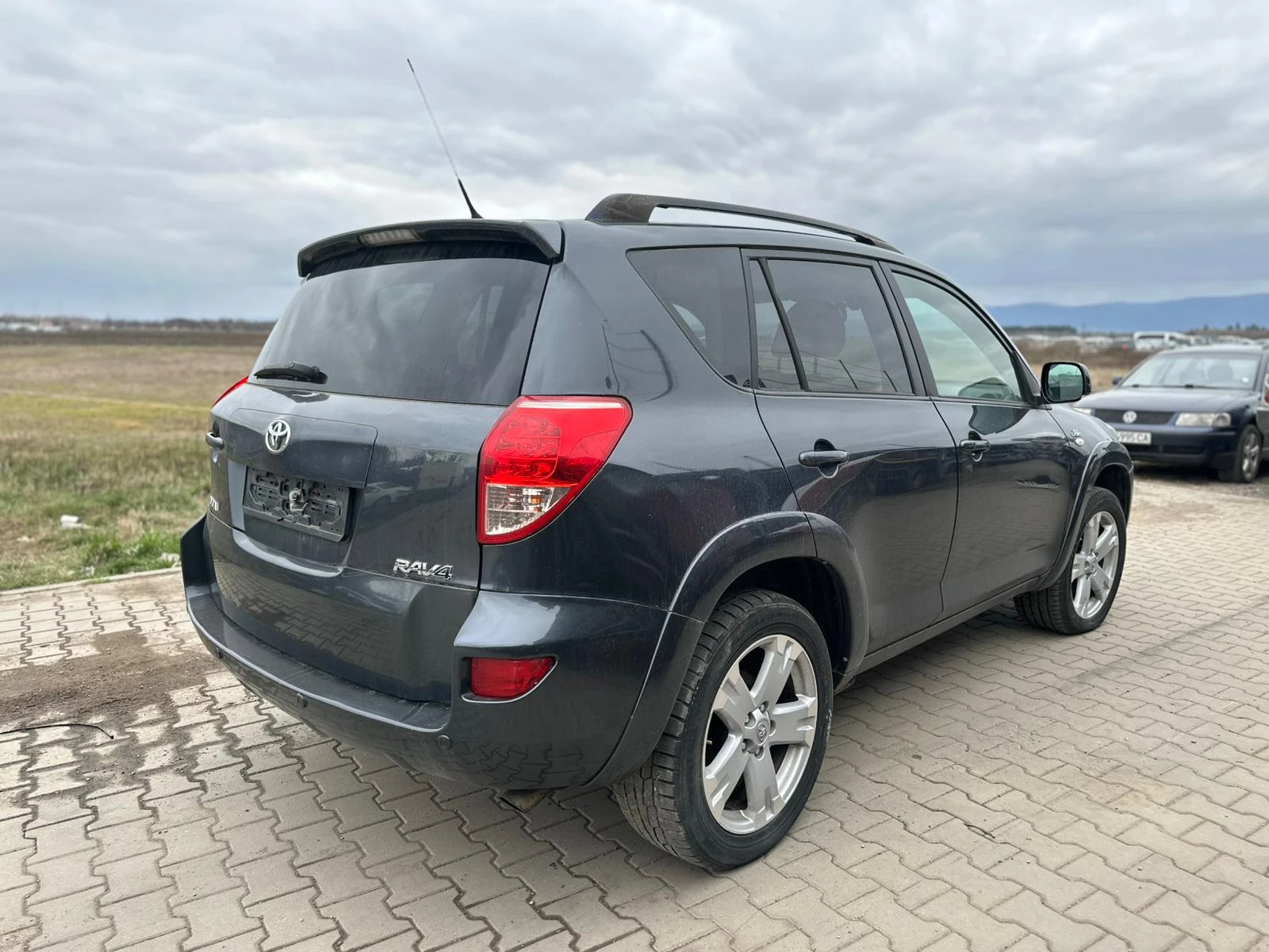Toyota Rav4 / 2.2 / D-4D / 177HP / ПРОБЛЕМ В МОТОРА /, снимка 5 - Автомобили и джипове - 54031098