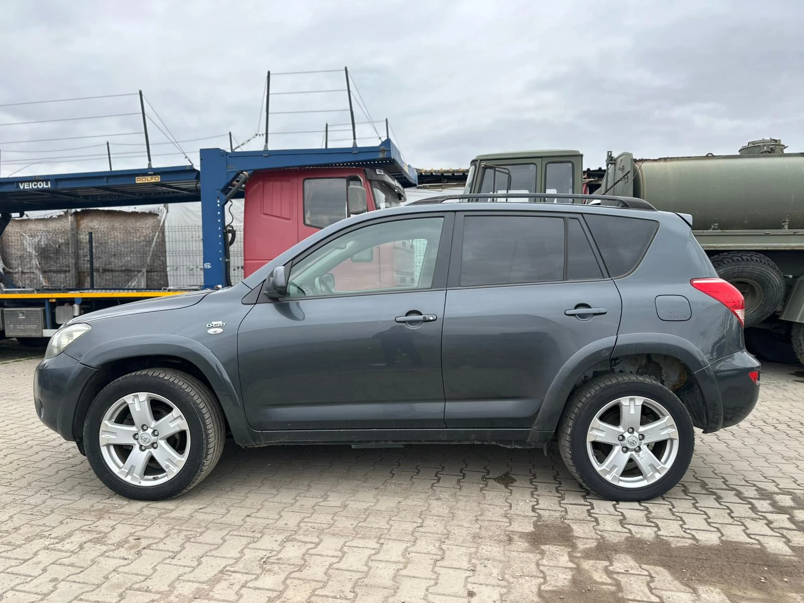 Toyota Rav4 / 2.2 / D-4D / 177HP / ПРОБЛЕМ В МОТОРА /, снимка 2 - Автомобили и джипове - 54031098