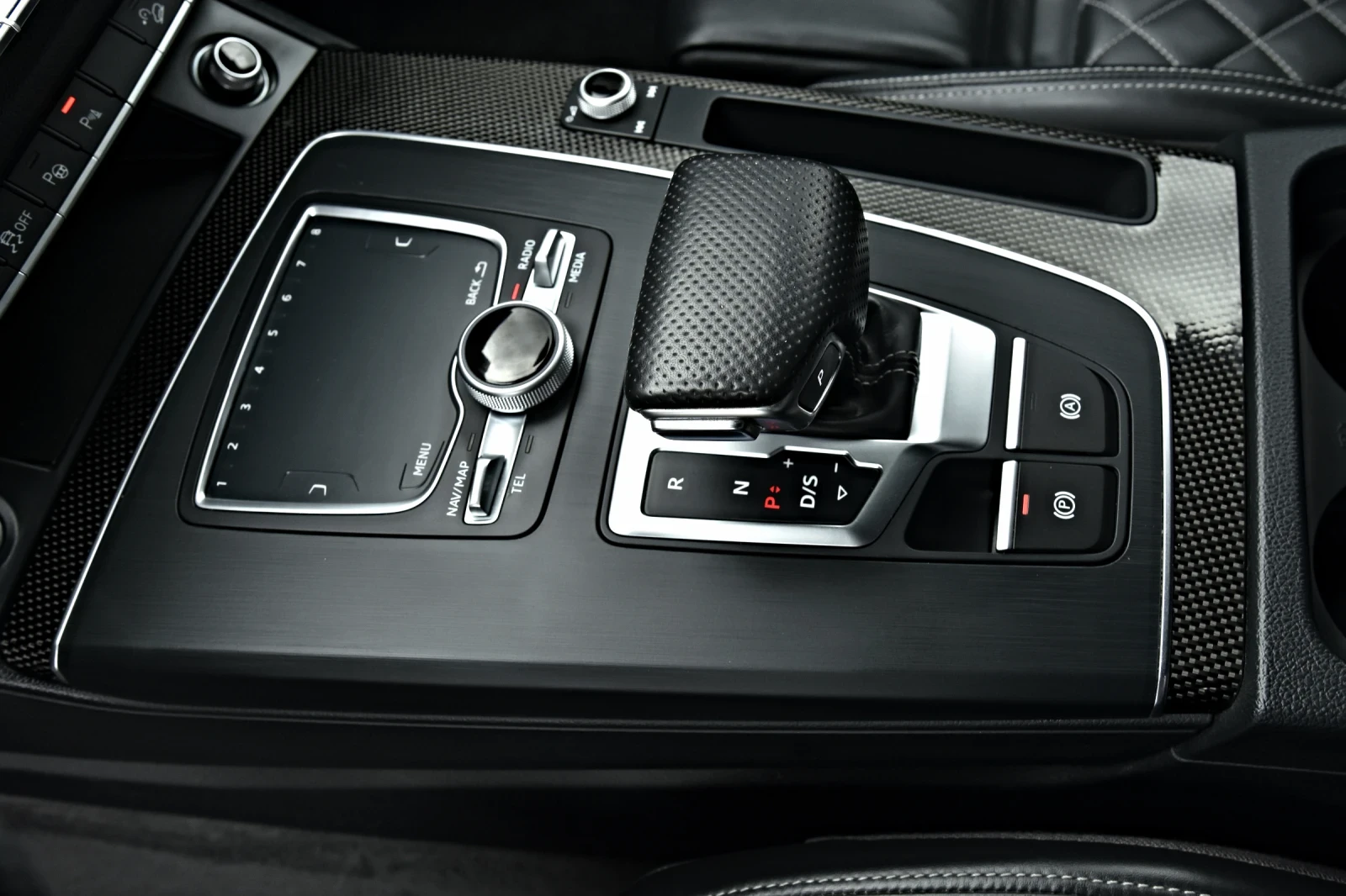 Audi Q5 4.0TDI/3xSLINE/KEY&GO/360CAM/SQ5SEATS/ЛИЗИНГ, снимка 12 - Автомобили и джипове - 54088872