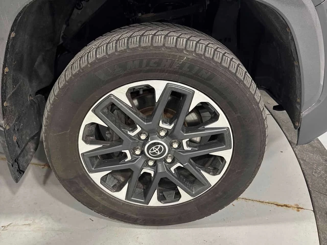 Toyota Tundra Limited  CARFAX, снимка 7 - Автомобили и джипове - 54147957