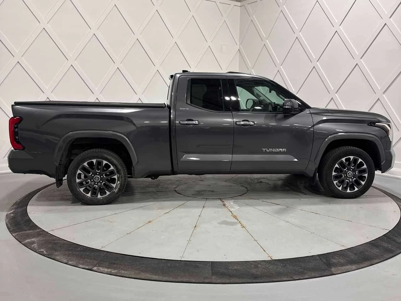 Toyota Tundra Limited  CARFAX, снимка 4 - Автомобили и джипове - 54147957