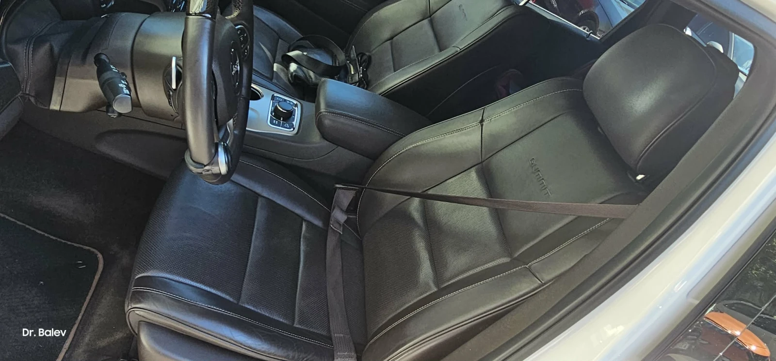 Jeep Grand cherokee Summit, снимка 9 - Автомобили и джипове - 54305387