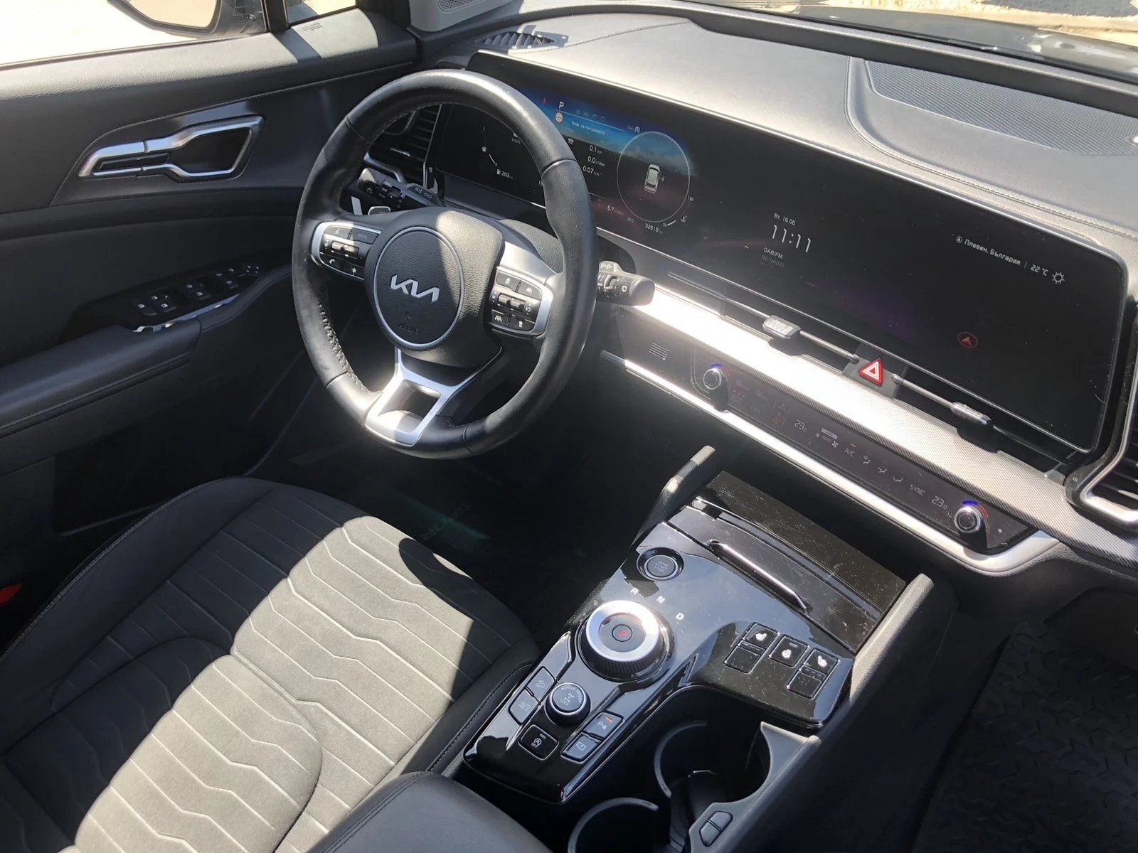 Kia Sportage EXECUTIVE DISTRONIK DIGITAL ГАРАНЦИЯ, снимка 8 - Автомобили и джипове - 54936291