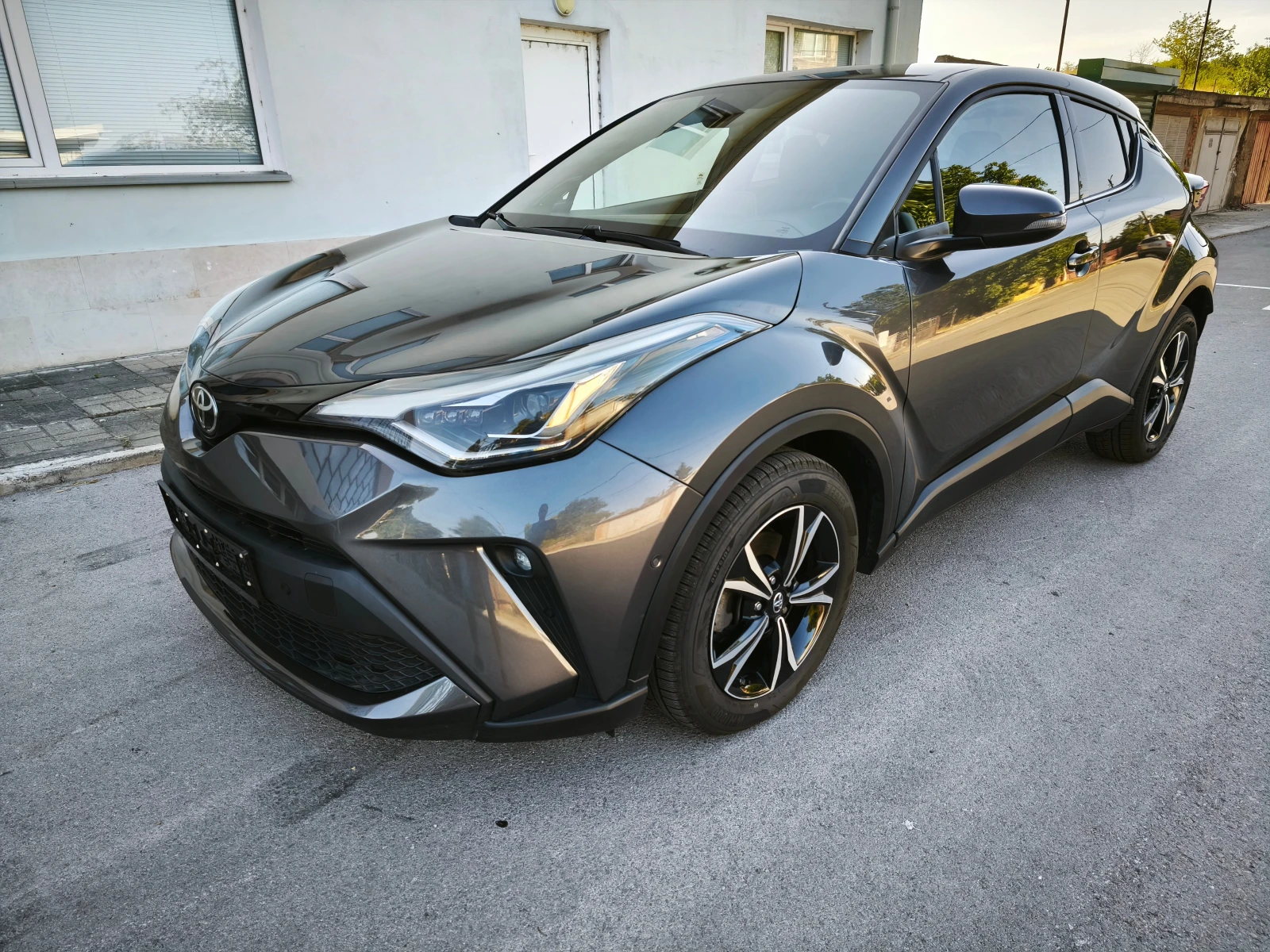 Toyota C-HR 1.2i /4x4/FACELIFT/��������/ | Mobile.bg � ����������� 1