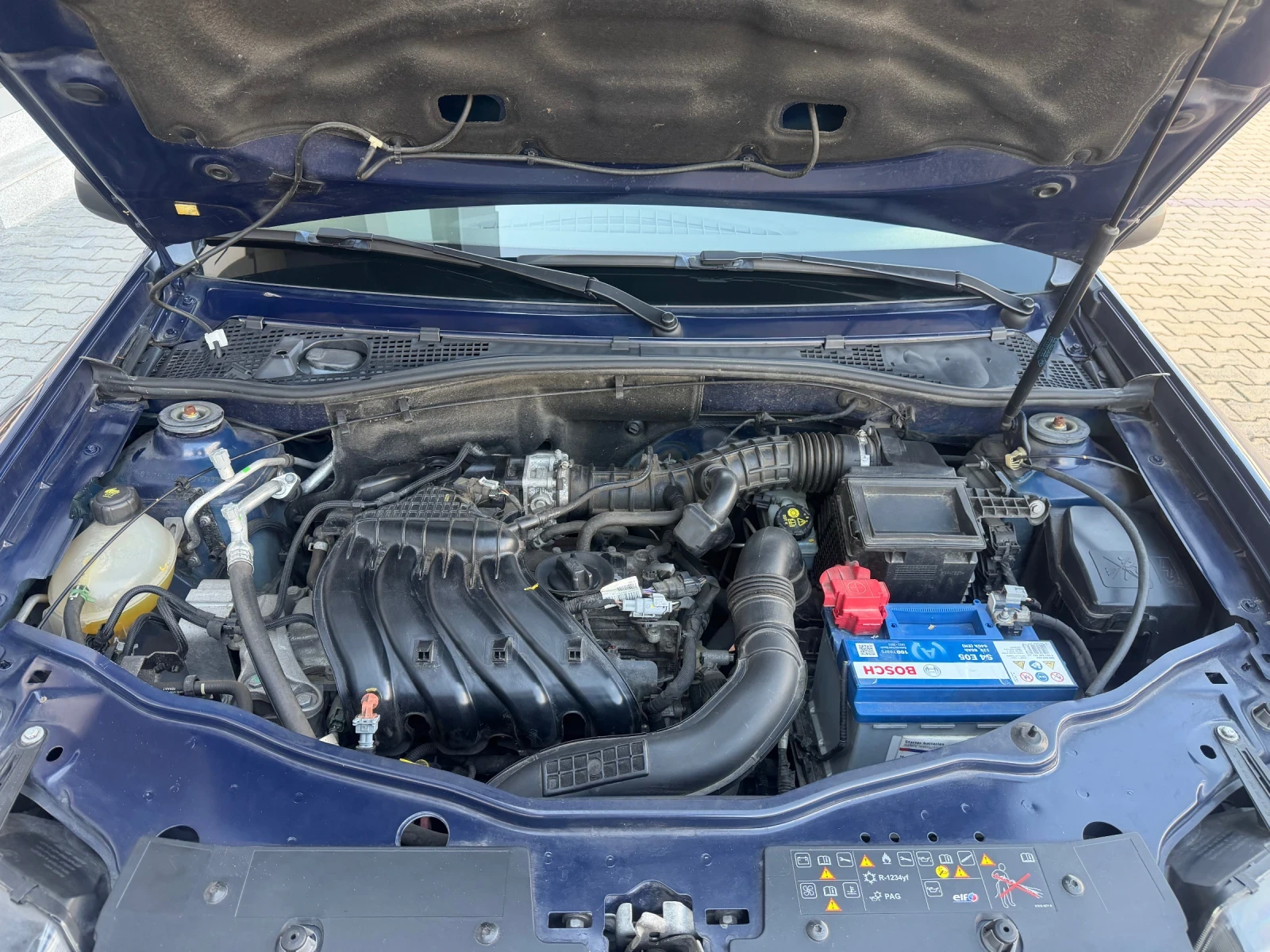 Dacia Duster 1.6, снимка 15 - Автомобили и джипове - 55403634