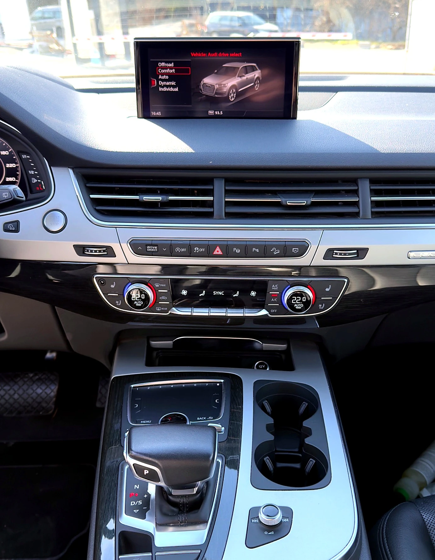 Audi Q7 3.0 TFSI Technik S-Line 7 места FULL, снимка 8 - Автомобили и джипове - 55452340