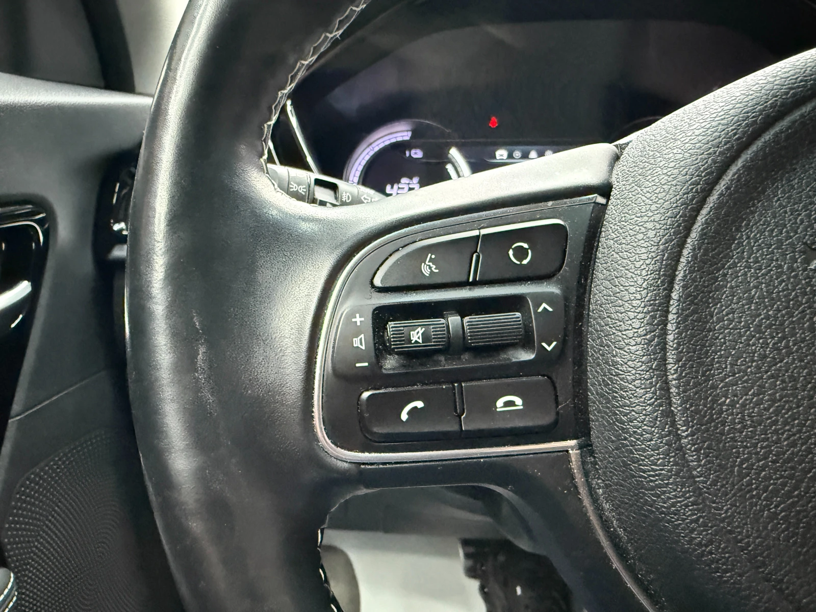 Kia Niro Electric/64 kWh/Германия/Налична/Перфектна, снимка 17 - Автомобили и джипове - 56114763