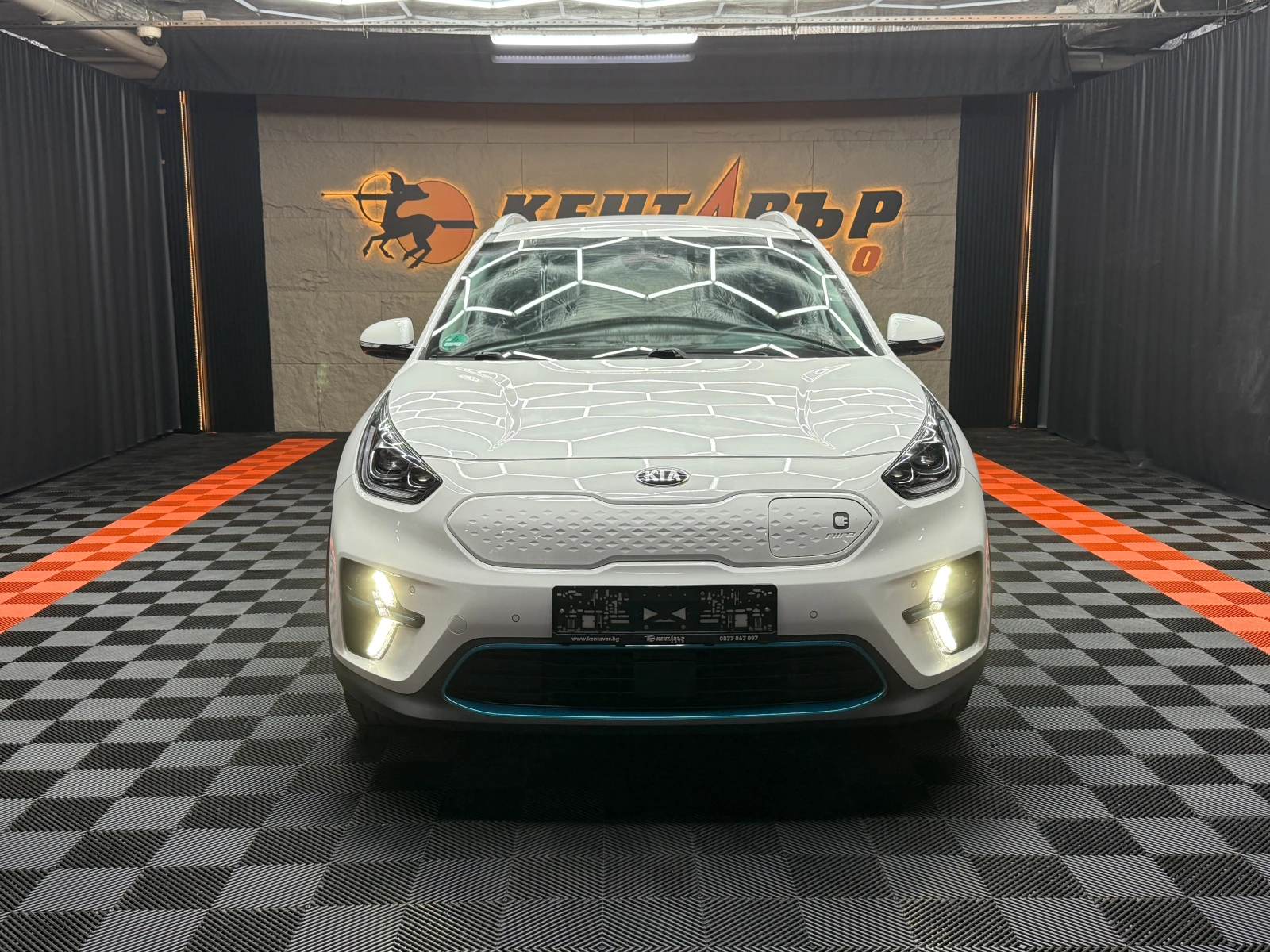 Kia Niro Electric/64 kWh/Германия/Налична/Перфектна, снимка 2 - Автомобили и джипове - 56114763