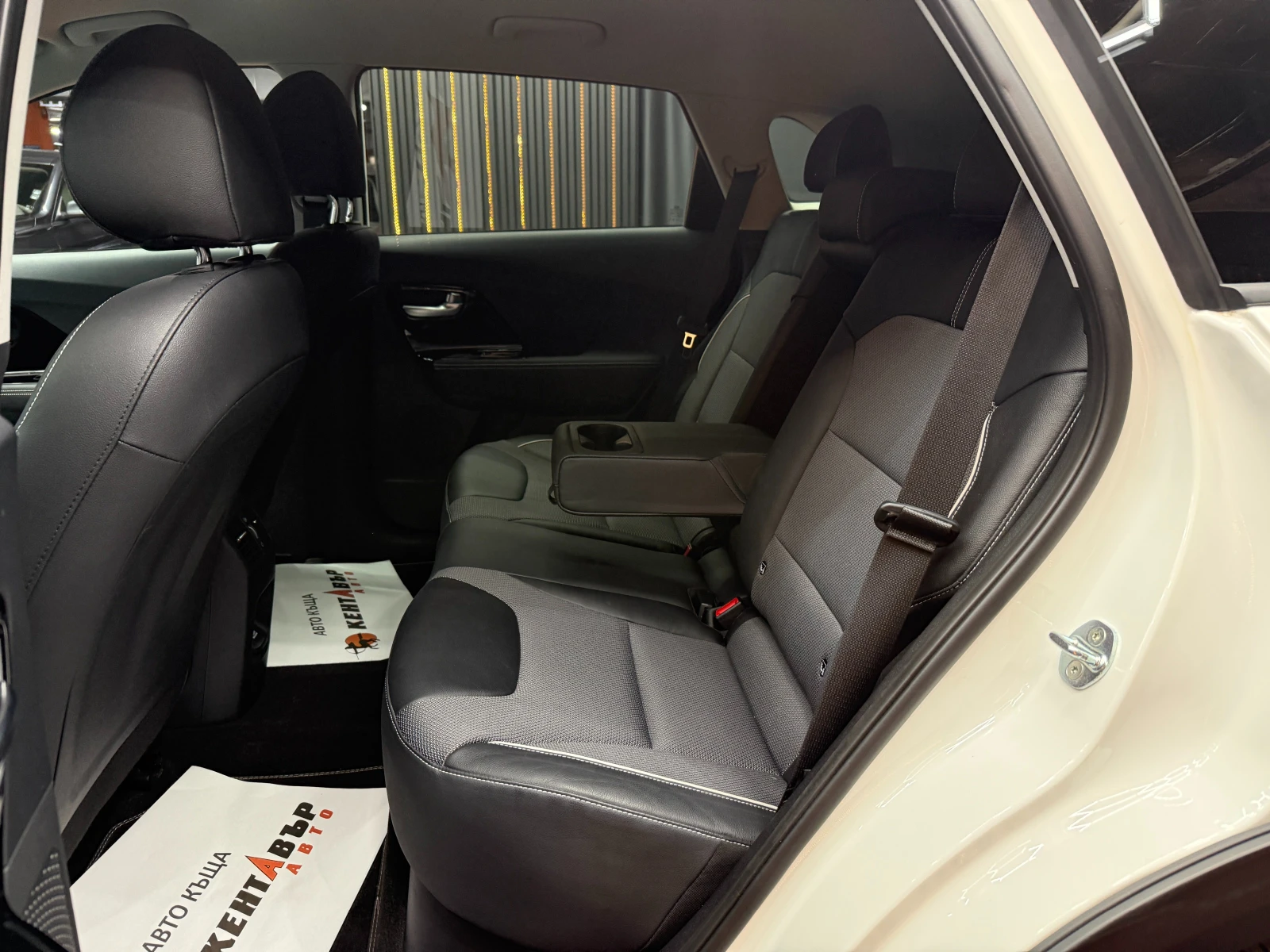 Kia Niro Electric/64 kWh/Германия/Налична/Перфектна, снимка 8 - Автомобили и джипове - 56114763