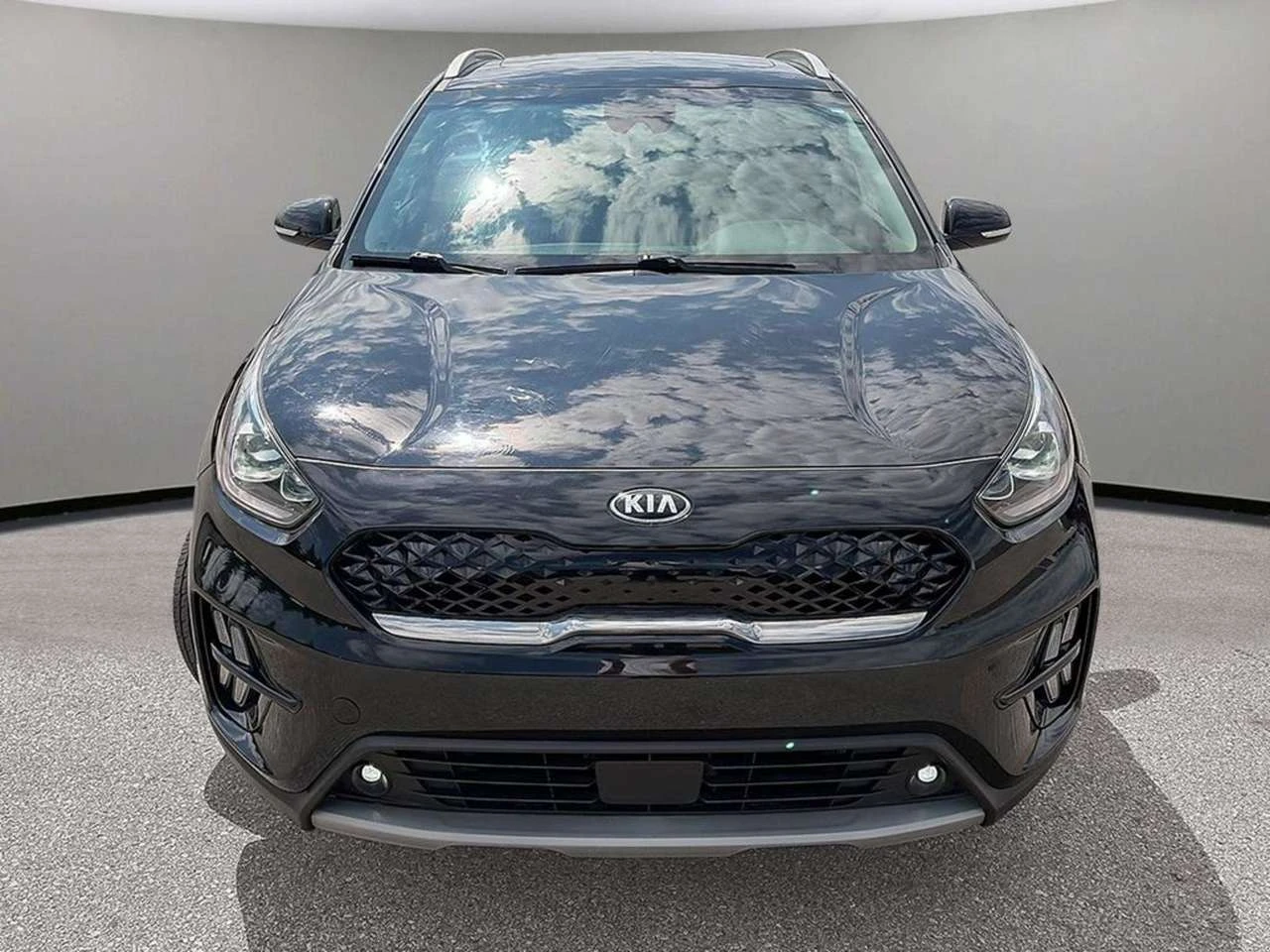 Kia Niro SX Touring: APPLE CARPLAY/HEATED AND COOLED SEATS/ | Mobile.bg � ����������� 2