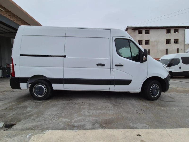 Renault Master, снимка 2 - Бусове и автобуси - 49261755