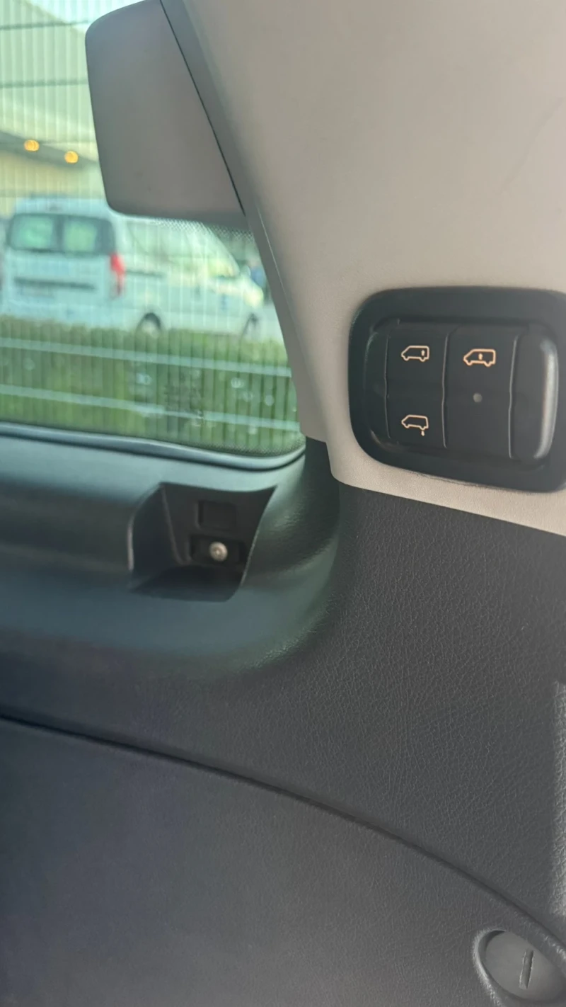 Mercedes-Benz Viano 3.0 CDI, снимка 15 - Бусове и автобуси - 52277624