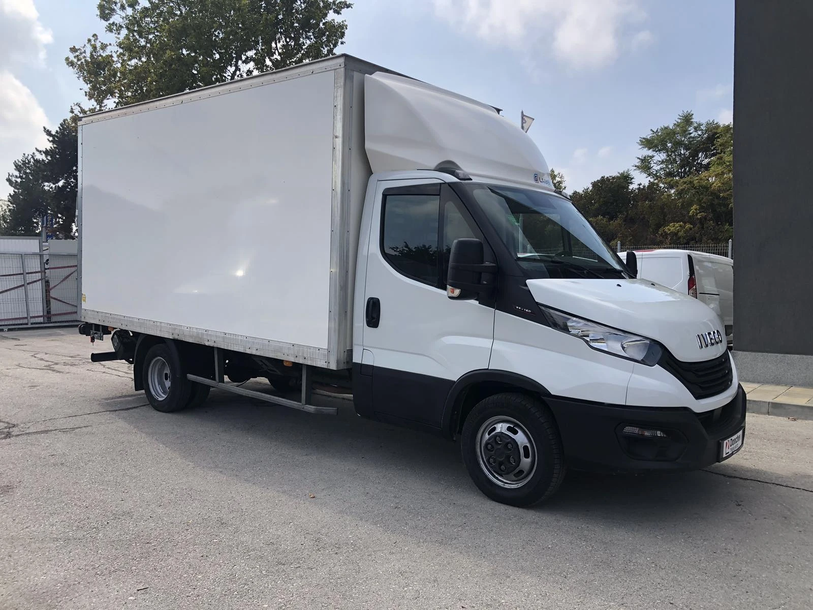 Iveco Daily 35C16 - изображение 2