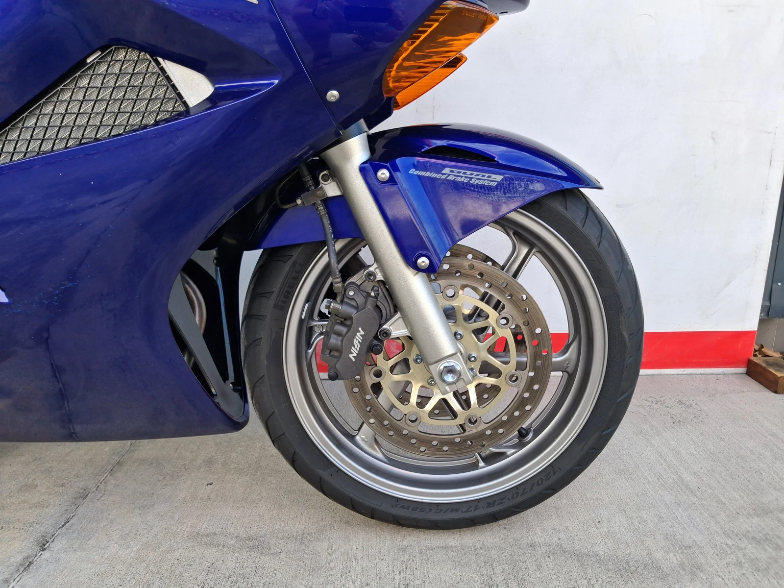 Honda Vfr 800i, снимка 10 - Мотоциклети и мототехника - 55222037
