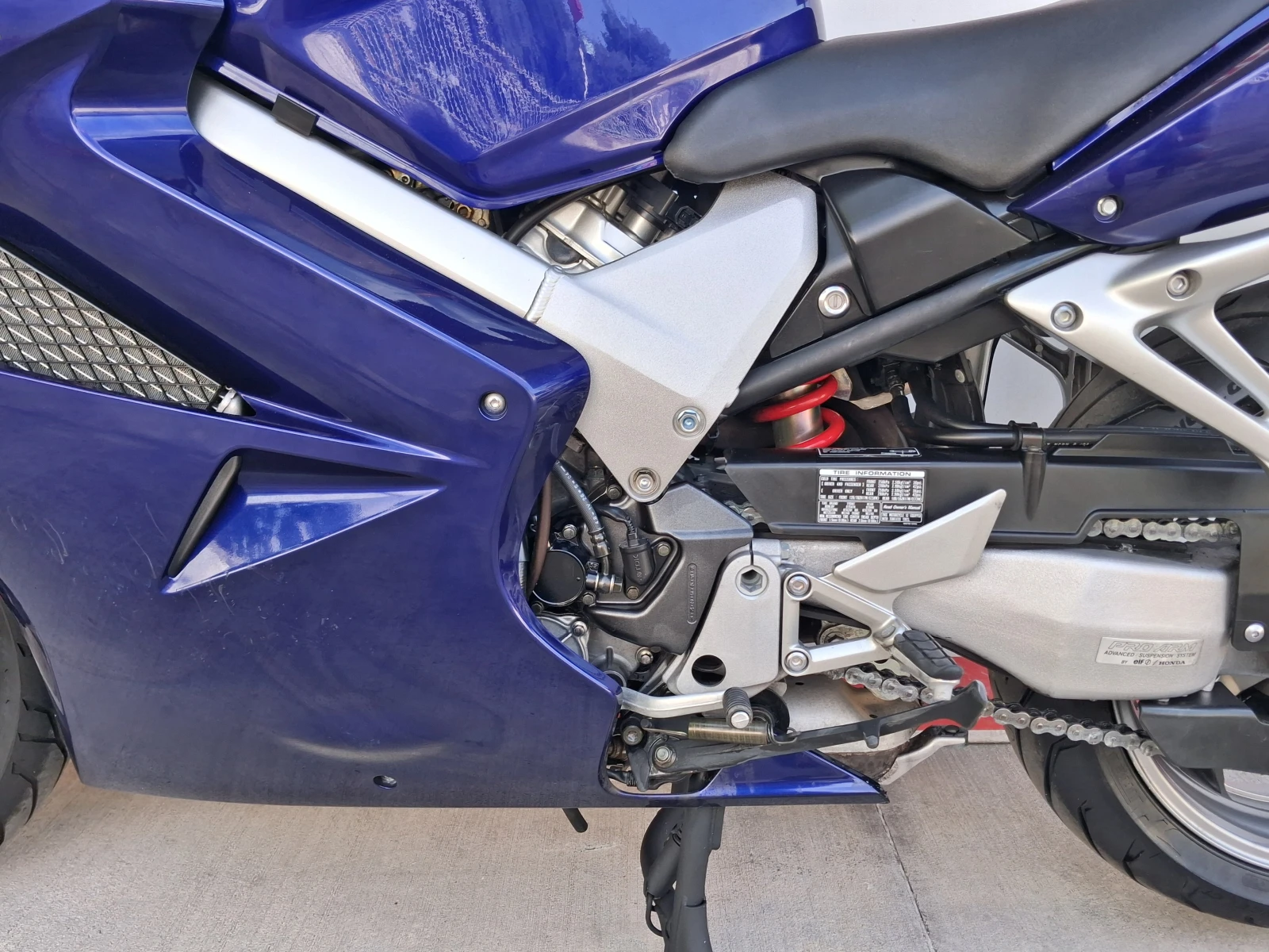 Honda Vfr 800i, снимка 6 - Мотоциклети и мототехника - 55222037