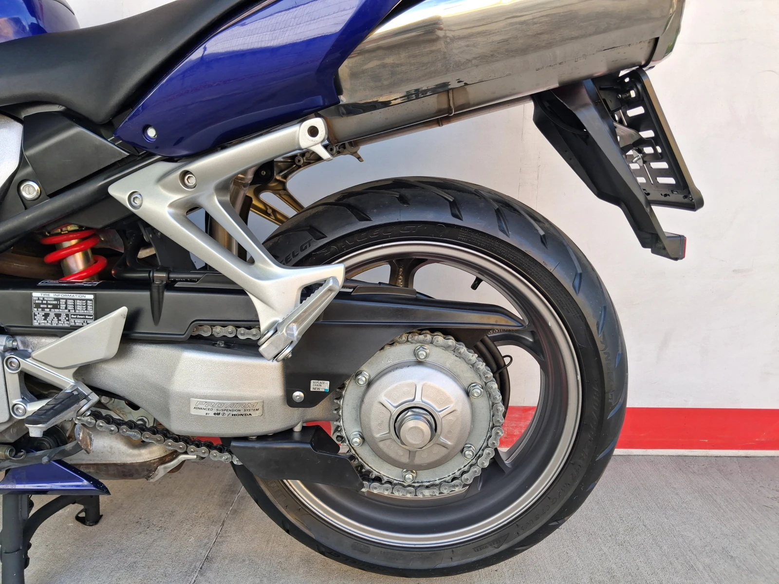 Honda Vfr 800i, снимка 5 - Мотоциклети и мототехника - 55222037