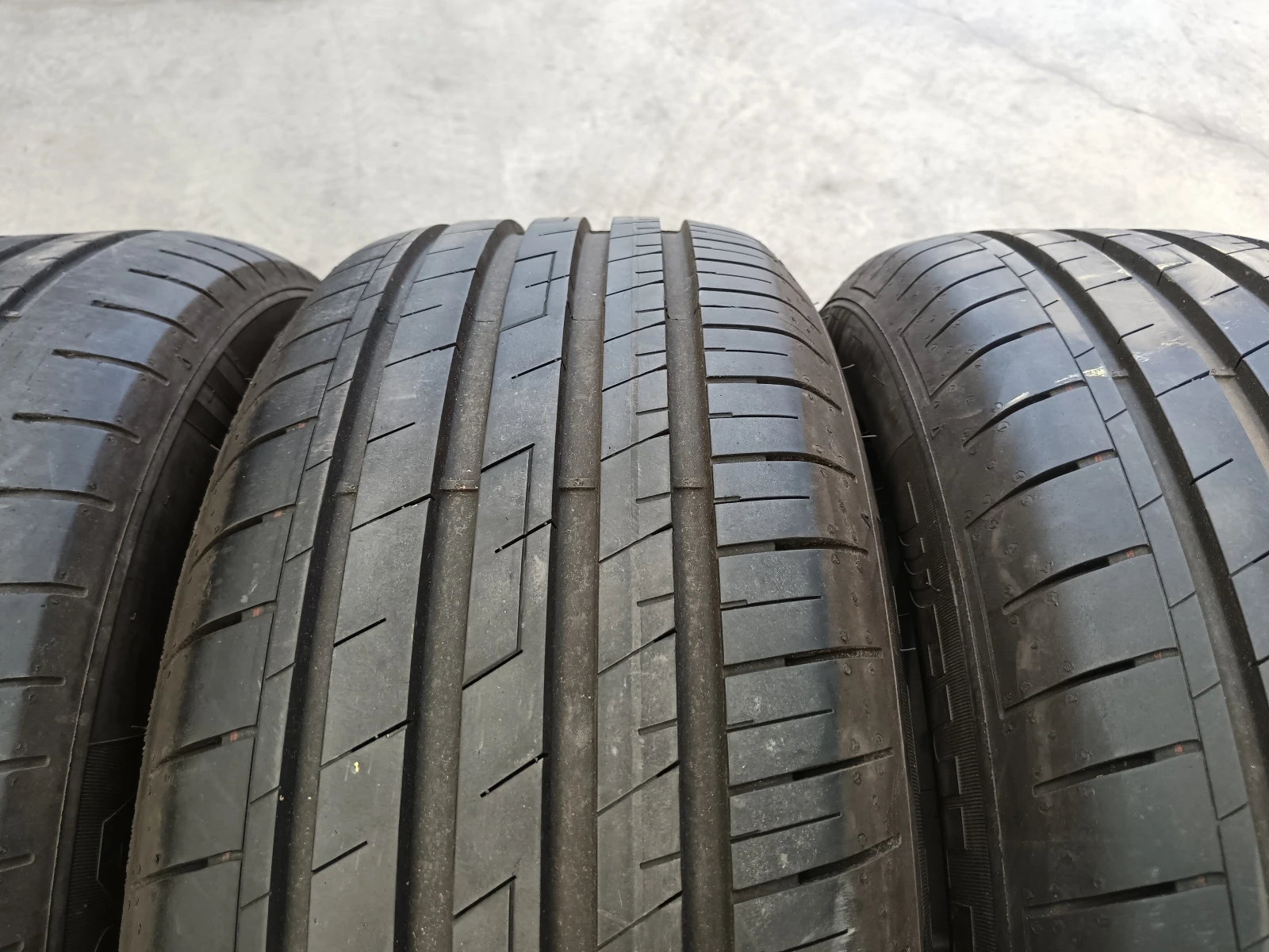 ���� 215/55R16 | Mobile.bg � ����������� 2