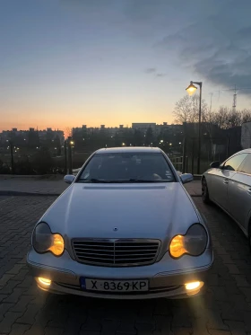 Mercedes-Benz C 200, снимка 5