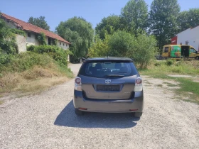 Toyota Corolla verso 1, 6vvt отличен фул екстри  7места, снимка 6