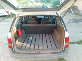 Opel Astra Комби, снимка 11