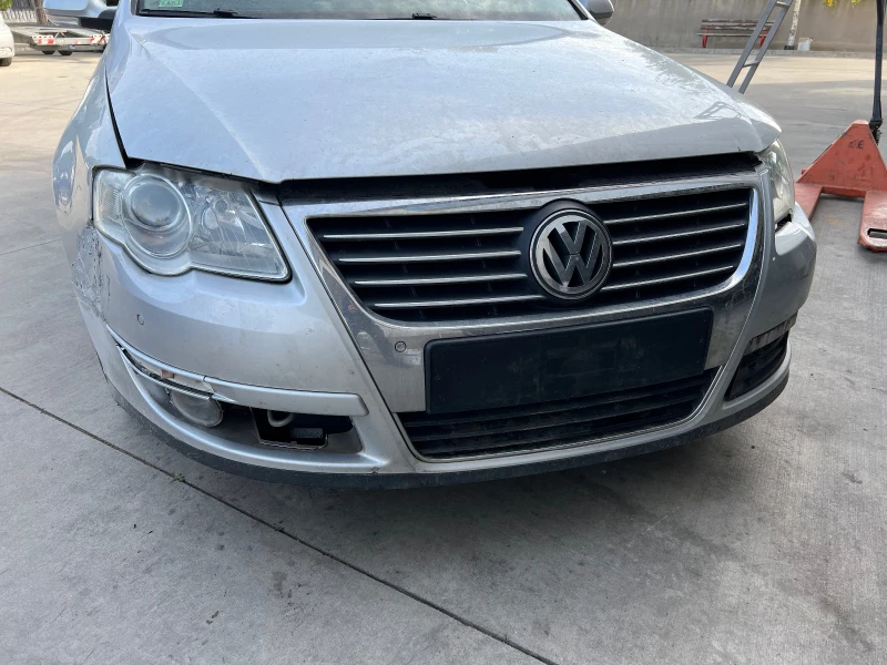 VW Passat 2.0 FSI, снимка 4 - Автомобили и джипове - 38318832