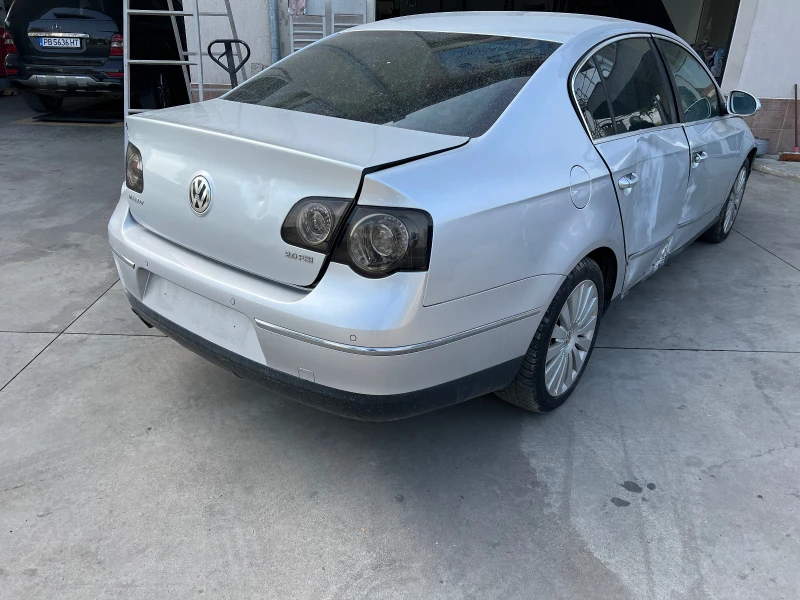 VW Passat 2.0 FSI, снимка 2 - Автомобили и джипове - 38318832