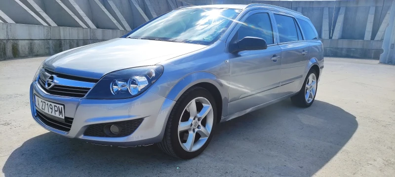 Opel Astra COSMO AUTOMATIC, снимка 2 - Автомобили и джипове - 47176901