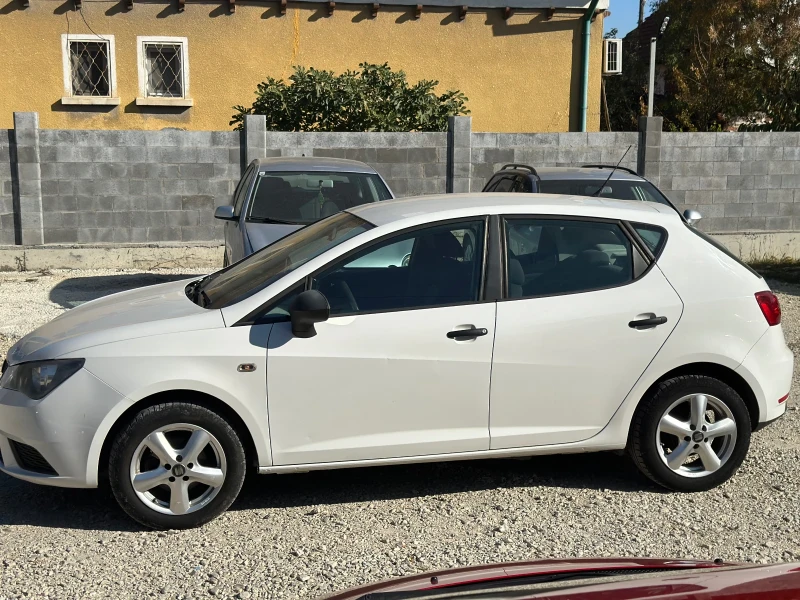 Seat Ibiza, снимка 3 - Автомобили и джипове - 47908584