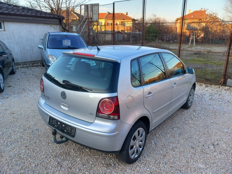 VW Polo 1.4i клима 75кс, снимка 3 - Автомобили и джипове - 48524520