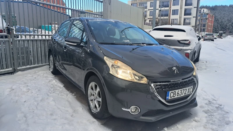 Peugeot 208 1.2 VTi, снимка 2 - Автомобили и джипове - 48560940