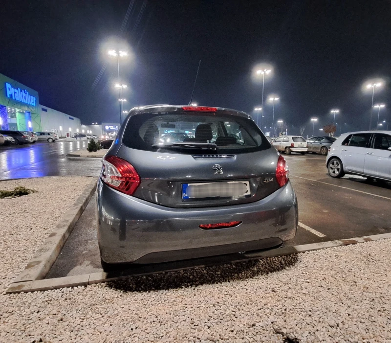 Peugeot 208 1.2 VTi, снимка 4 - Автомобили и джипове - 48560940