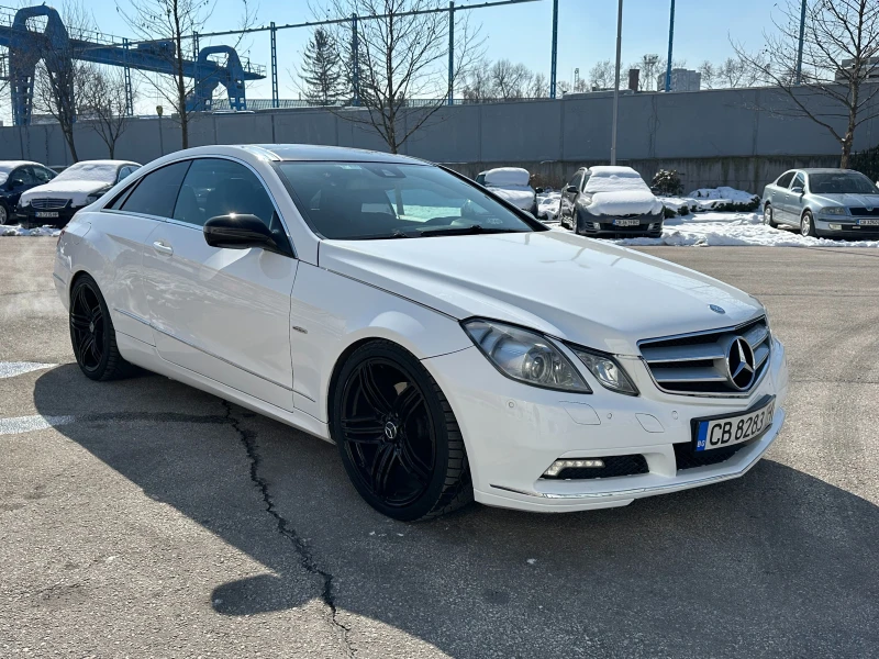 Mercedes-Benz E 350 CDI Всички екстри, снимка 4 - Автомобили и джипове - 49222642