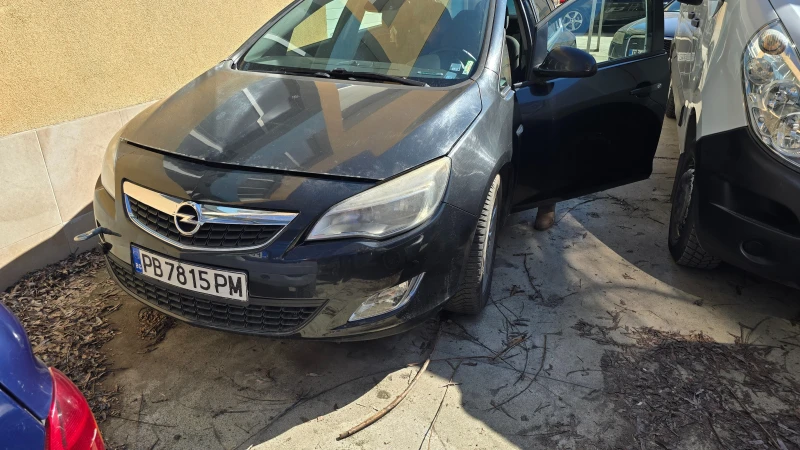 Opel Astra, снимка 2 - Автомобили и джипове - 49386737