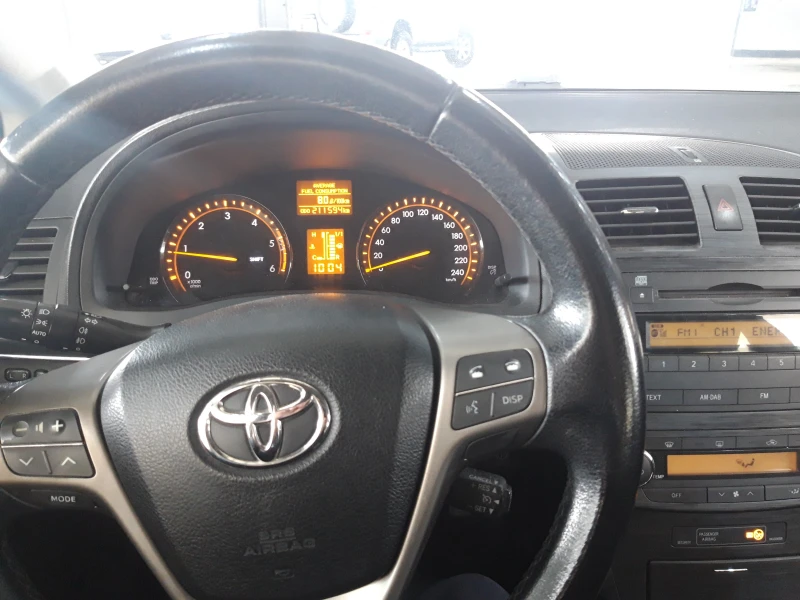 Toyota Avensis 2.2 D-Cat/ 177к.с., снимка 16 - Автомобили и джипове - 52358846