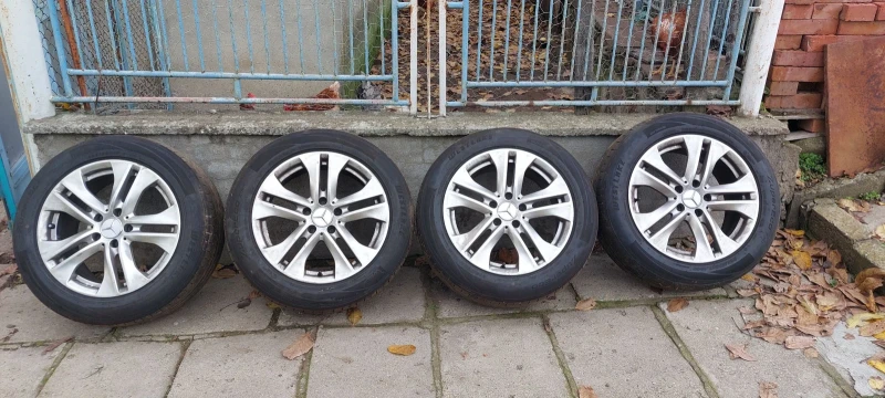 Mercedes-Benz E 280 4Matic Elegance, снимка 16 - Автомобили и джипове - 52641048