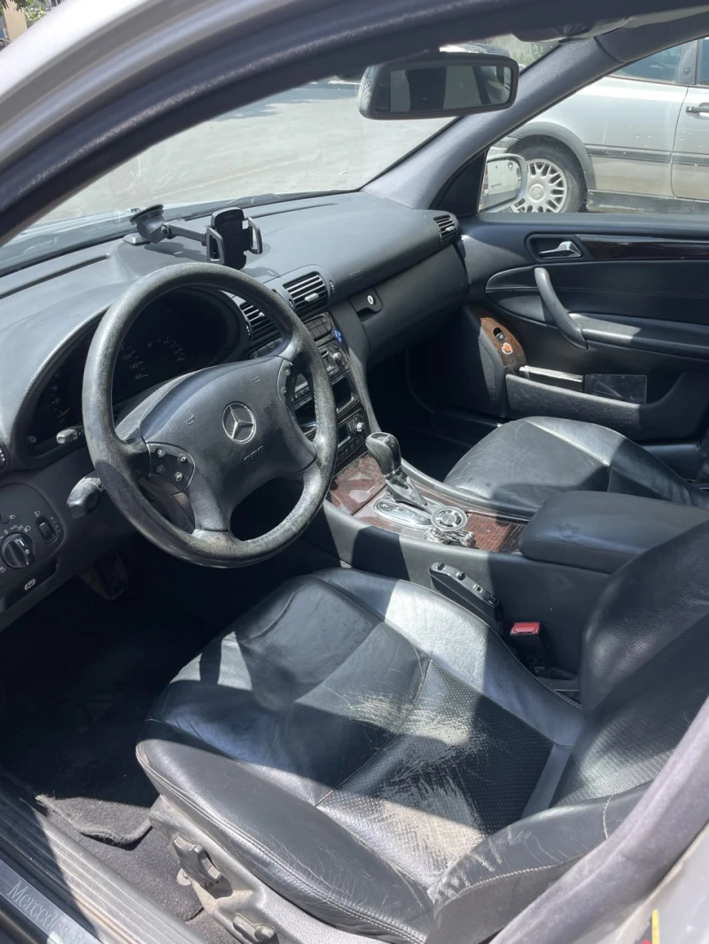 Mercedes-Benz C 270, снимка 4 - Автомобили и джипове - 52755090