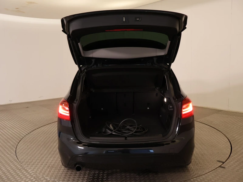 BMW 225 xe High Executive, снимка 8 - Автомобили и джипове - 53444248