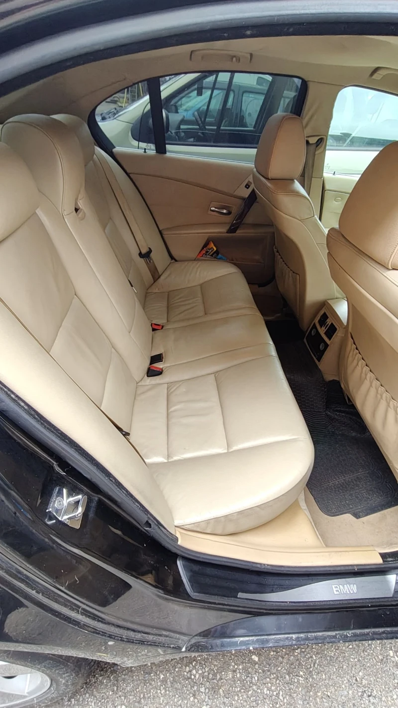 BMW 530, снимка 11 - Автомобили и джипове - 53563440