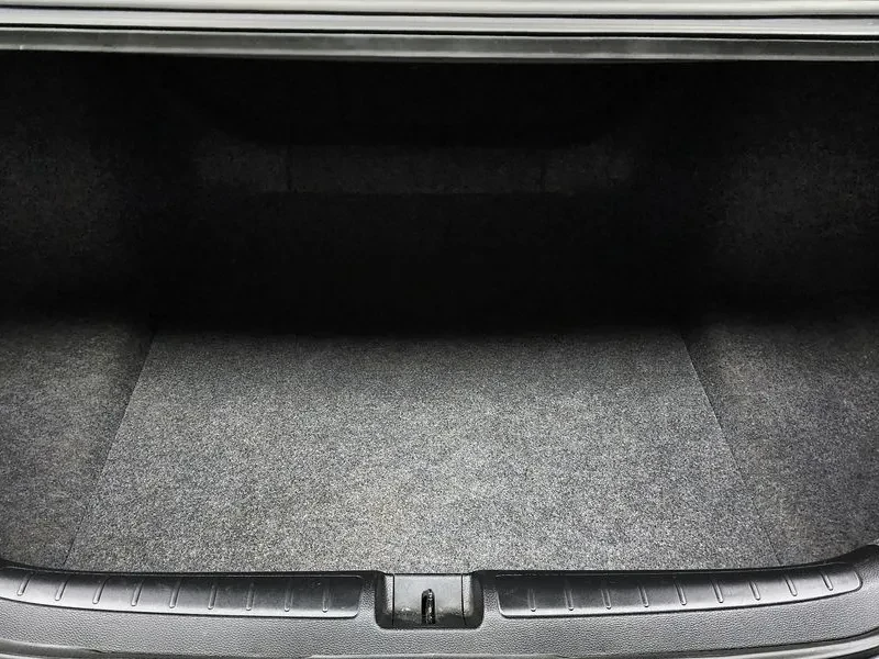 Honda Accord 1.5T Бензин, снимка 13 - Автомобили и джипове - 55477081
