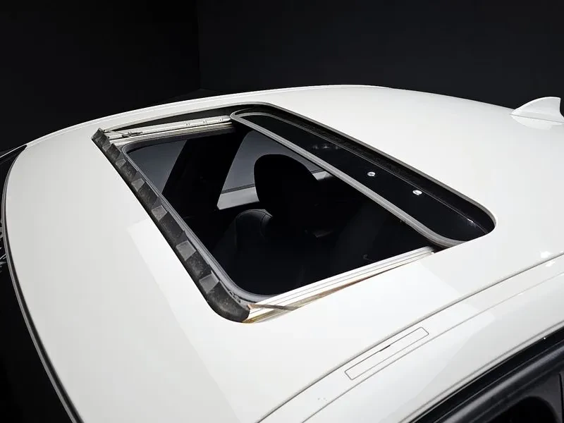 BMW 320 ///M PACK, снимка 16 - Автомобили и джипове - 55733323