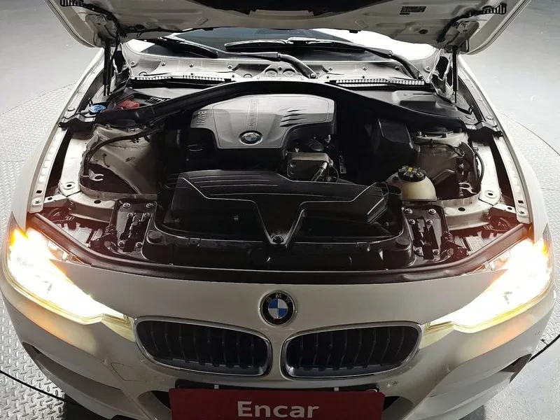 BMW 320 ///M PACK, снимка 6 - Автомобили и джипове - 55733323